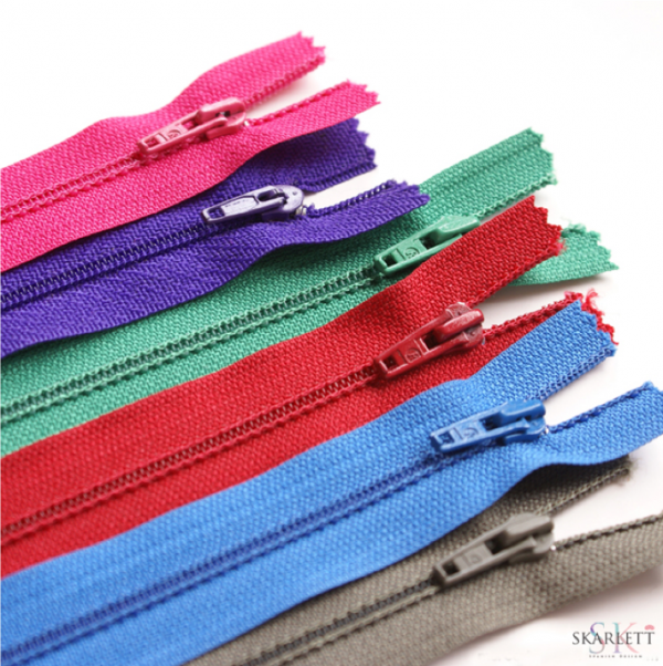 CREMALLERAS : NYLON - PASTA- DORADOAS NICKELADAS